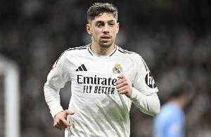 皇马跟队：琼阿梅尼先进更衣室 巴尔韦德随后进入 两人就打起来了