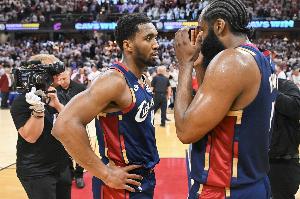 美媒：哈登和米切尔共得41分 投篮33中14&命中率42.4% 失误11次
