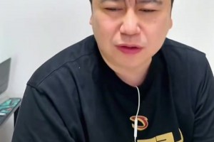 大史：登哥今天可以了！不能光看正负值！角色球员3分都没投进